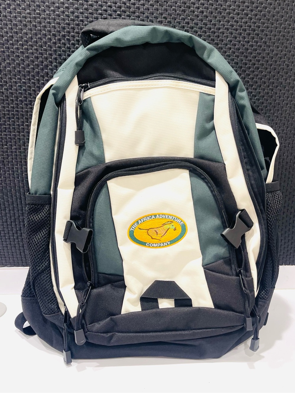 NEW! Safari Backpack W/tons of storage NWOT - Picture 2 of 10